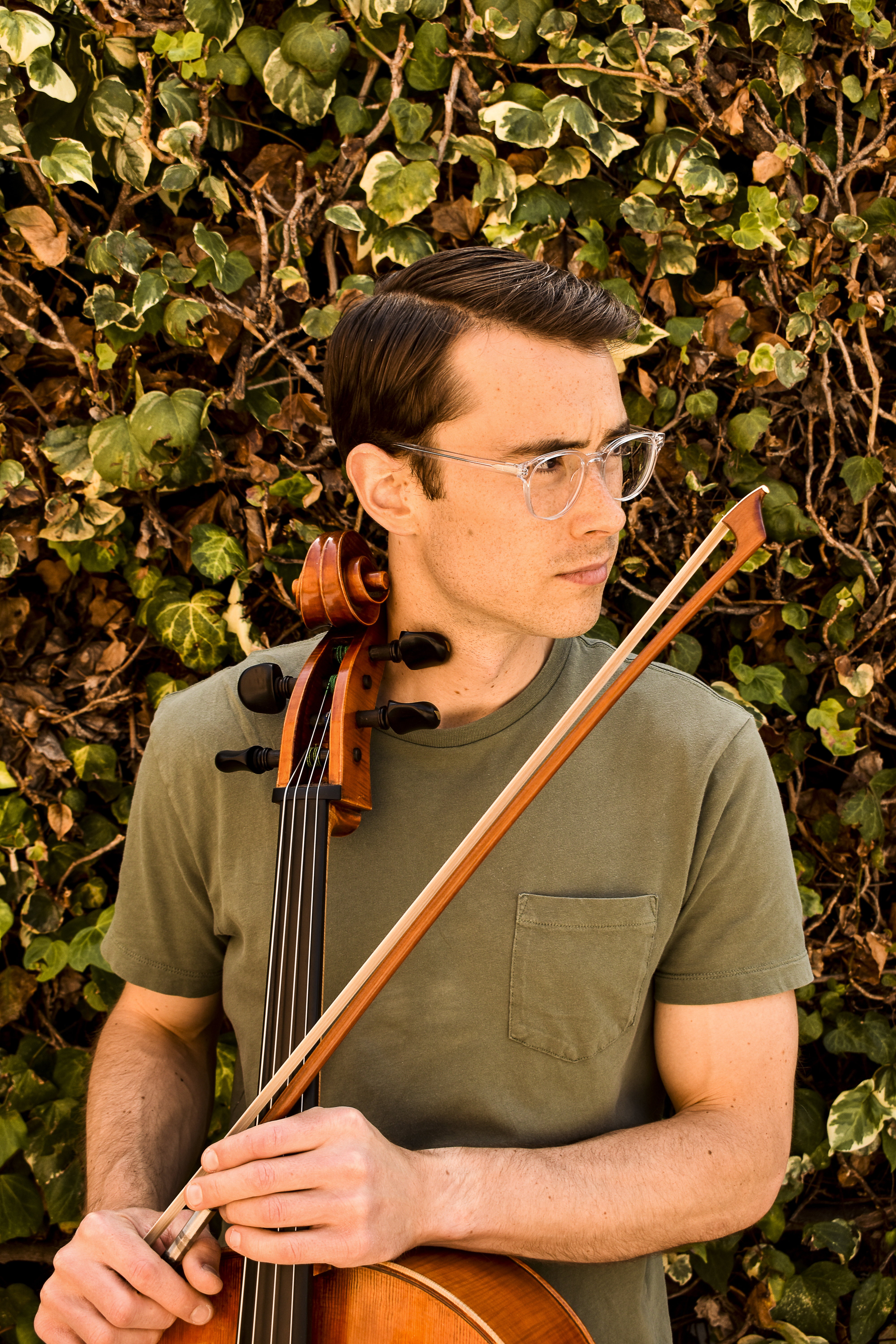 Timothy Winter performing